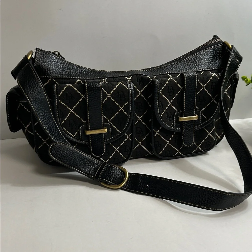 Chic Black Quilted Shoulder Bag